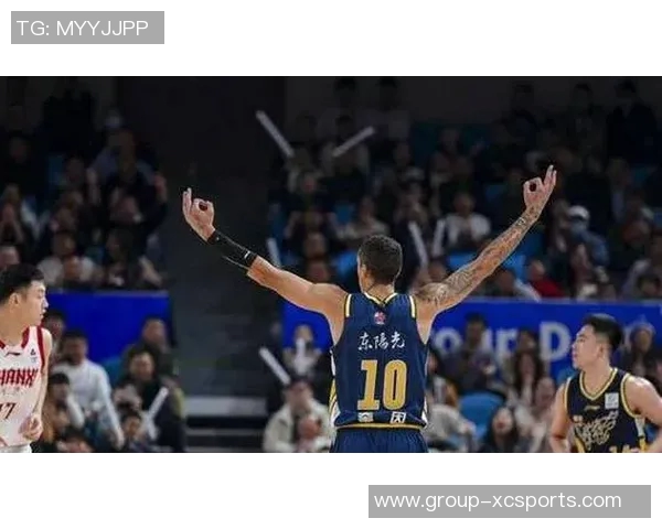 奎因半场表现亮眼13号秀砍下8分4板并送生涯最高8助 奎因半场表现亮眼13号秀砍下8分4板并送生涯最高8助