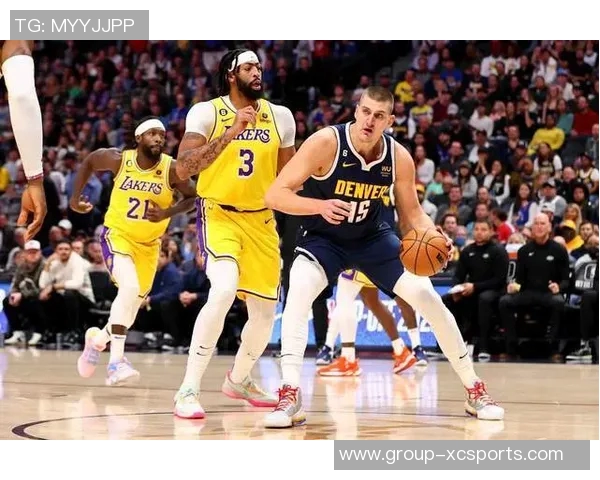 杰伦布朗表现低迷14投6中仅得12分5助攻失误5次正负值惨淡并列最低 杰伦布朗表现低迷14投6中仅得12分5助攻失误5次正负值惨淡并列最低