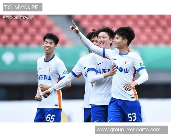 鲁媒报道泰山队10日重返训练彭啸因全运会受伤缺席熊猫杯赛事